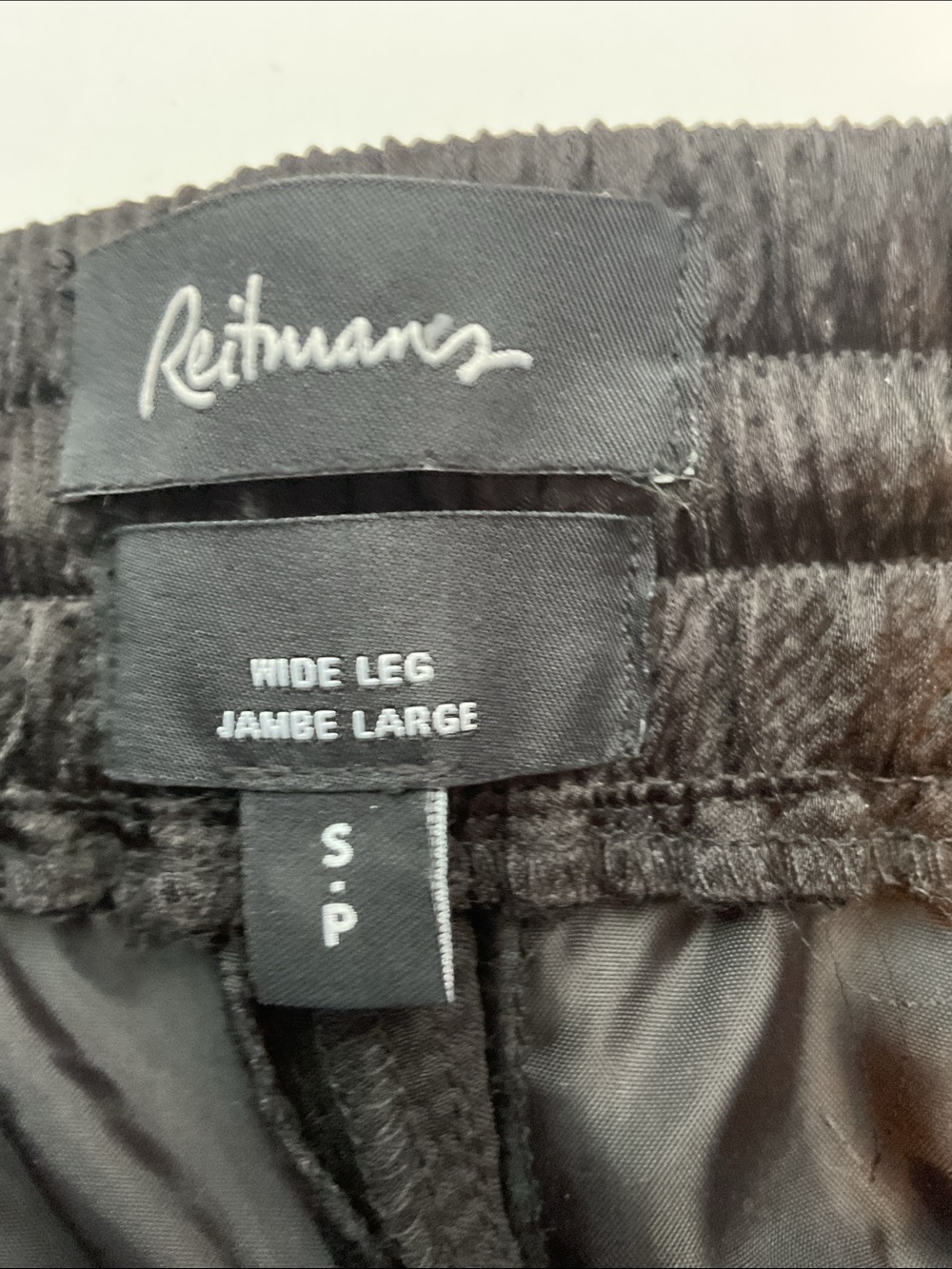 Reitmans Black Wide-Leg Satin  Effect Pants - Picture 4 of 8